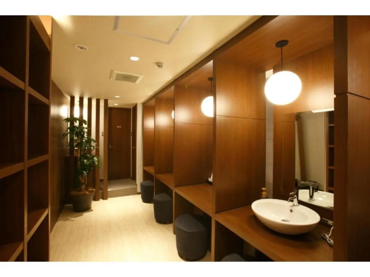 Hotel Relief Namba Daikokuchou - Vacation Stay 33961V Osaka